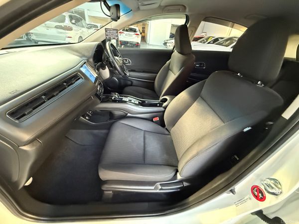 2017 Honda Vezel 1.5 Hybrid Automatic,CarPlay 385910339