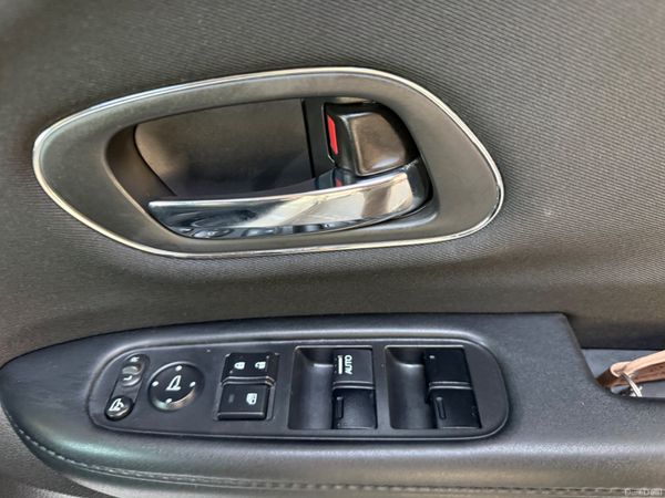 2017 Honda HR-V (Vezel )1.5 Hybrid Automatic 385910597