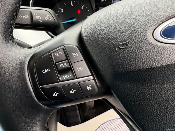 Ford Focus 385910641