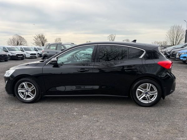 Ford Focus 385910611