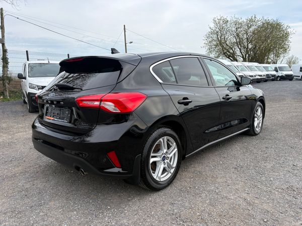 Ford Focus 385910623