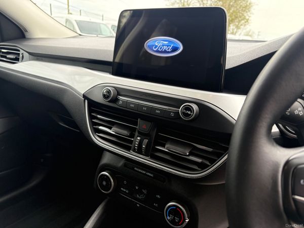 Ford Focus 385910633