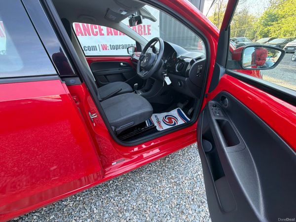 Volkswagen up! 2015 385912547