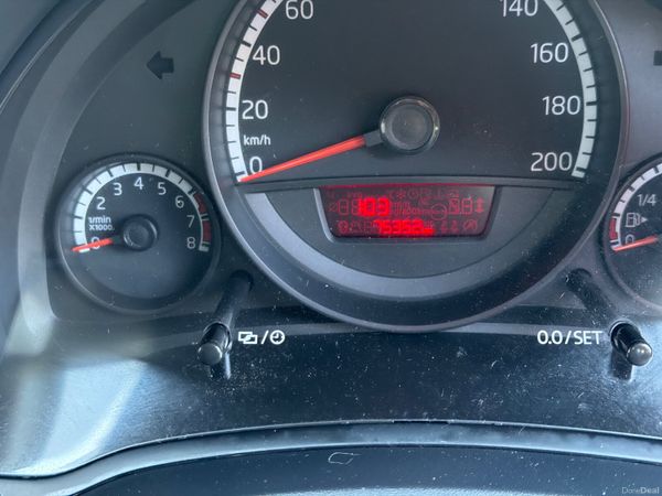 Volkswagen up! 2015 385912553
