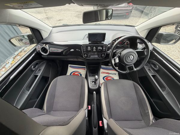 Volkswagen up! 2015 385912649