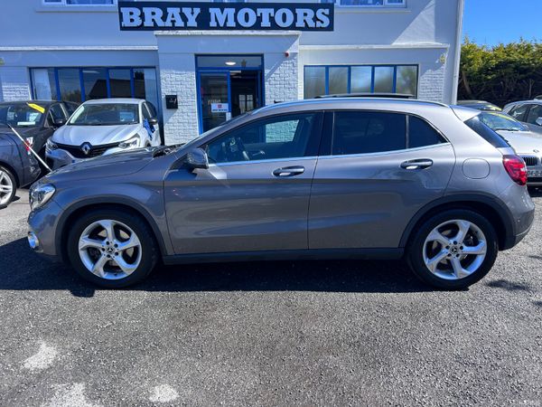 2019 MERCEDES GLA 220 PETROL PREMIUM 4 MATIC 4WD 385915563
