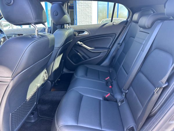 2019 MERCEDES GLA 220 PETROL PREMIUM 4 MATIC 4WD 385915569