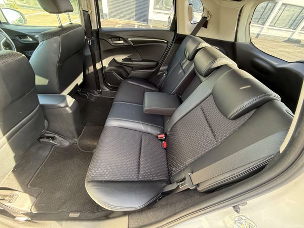 2017 Honda JAZZ/Fit 1.5 Hybrid Automatic 385915707