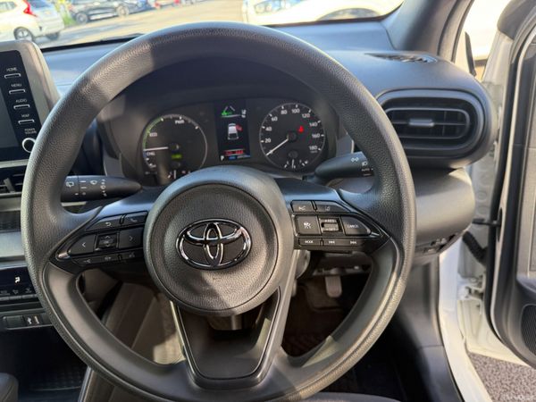 Toyota Yaris 2022 385916463