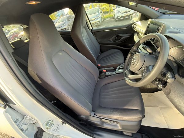Toyota Yaris 2022 385916465