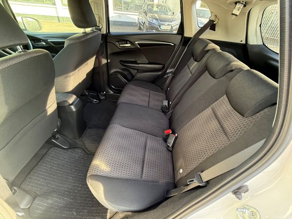 2019 HondaJAZZ/ Fit 1.5 Hybrid Automatic 385917401