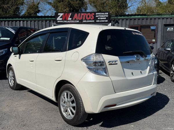12 Honda Fit  Hybrid 1.3 385937257
