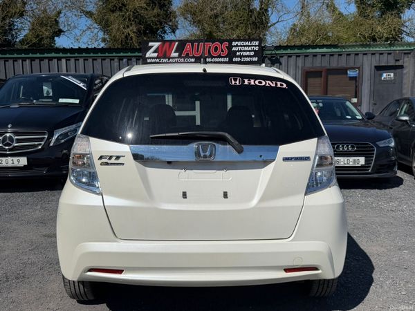 12 Honda Fit  Hybrid 1.3 385937271