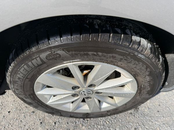 14 VW GOLF 1.2 385937543