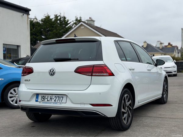 Volkswagen Golf Stylish Alloys & Excellent Conditi 385939563