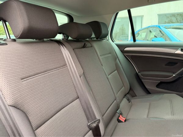 Volkswagen Golf Stylish Alloys & Excellent Conditi 385939579