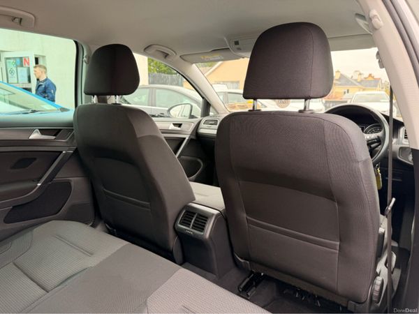 Volkswagen Golf Stylish Alloys & Excellent Conditi 385939581