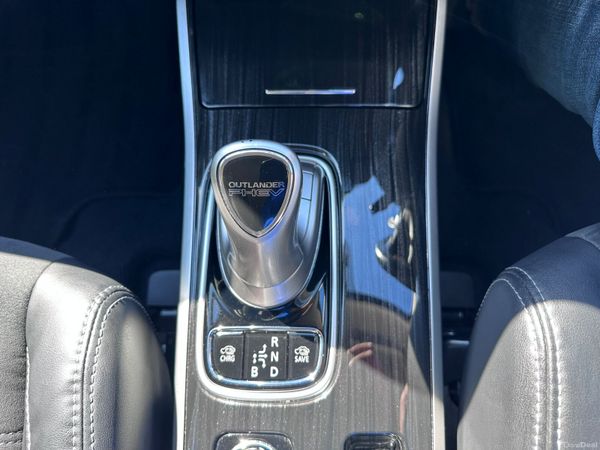 Mitsubishi Outlander 2017 Plug In Hybrid 386072971