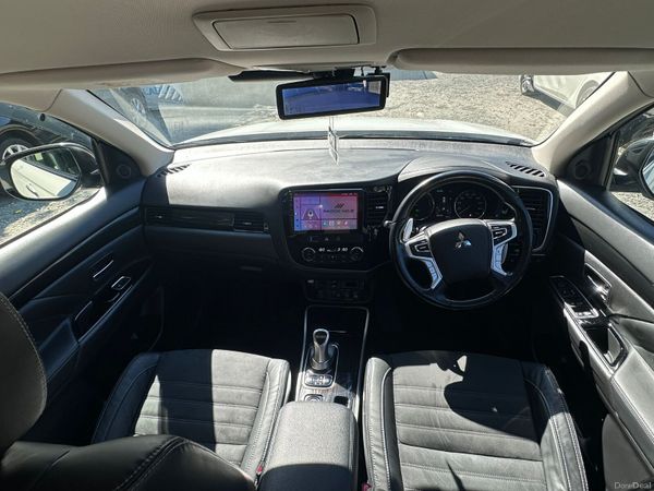 Mitsubishi Outlander 2017 Plug In Hybrid 386072975