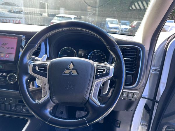 Mitsubishi Outlander 2017 Plug In Hybrid 386072995