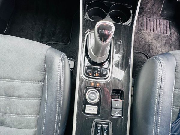 Mitsubishi Outlander 2018 Plug In Hybrid 386074039