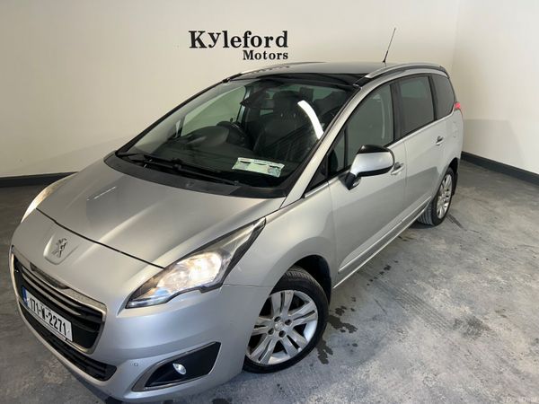 Peugeot 5008 2017 386079083