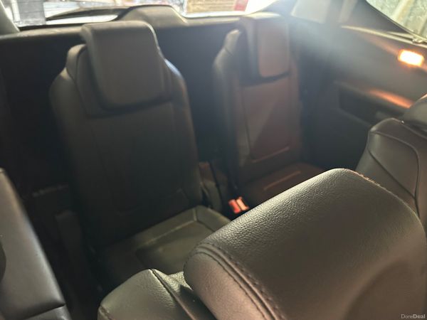 Peugeot 5008 2017 386079101