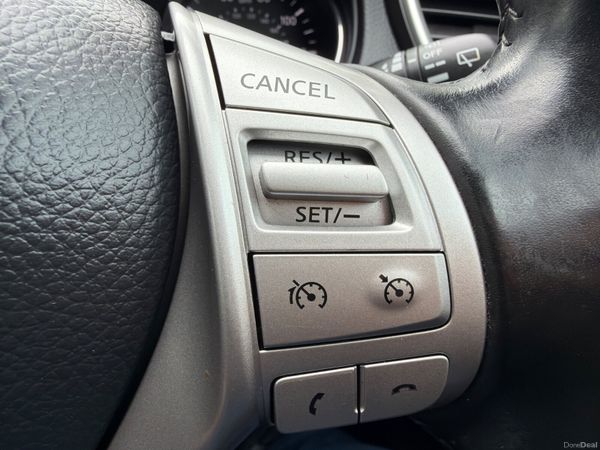 Nissan Qashqai 2015 DCI  SVE LOW Mileage 386079107