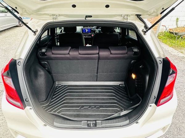 HONDA FIT 2017 RS EDITION 386093753