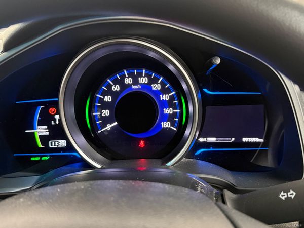 2015 Honda JAZZ/Fit 1.5 Hybrid Auto ,CarPlay 386142509