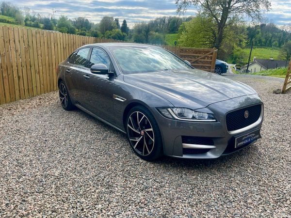 Jaguar XF 2018 386144455