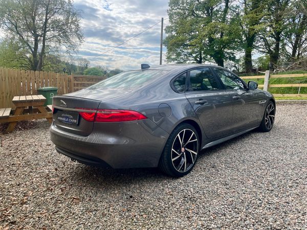 Jaguar XF 2018 386144457