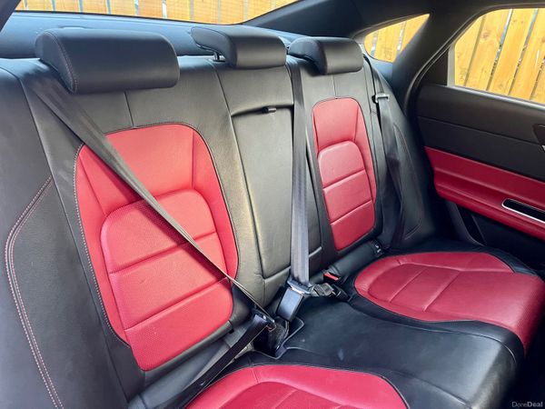 Jaguar XF 2018 386144421