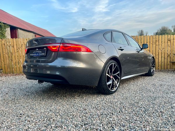 Jaguar XF 2018 386144439