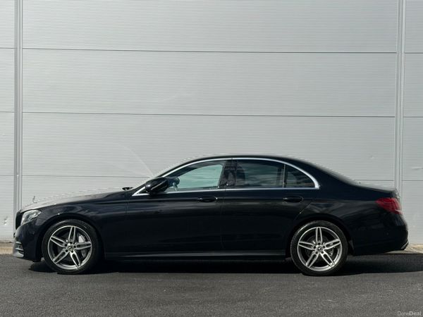 Mercedes-Benz E220d AMG 386178567