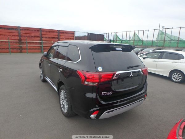 2021 Outlander Phev Automatic  Coming Soon! 386187103