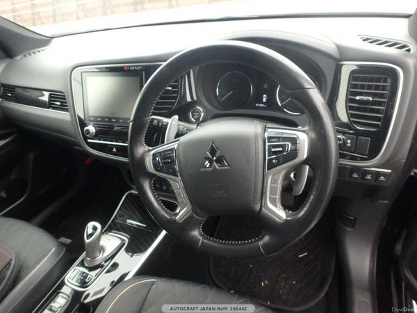 2021 Outlander Phev Automatic  Coming Soon! 386187107