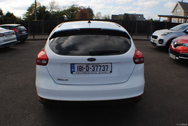 Ford Focus 2018 386190743