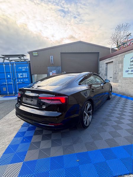 Audi A5 2017 386135407