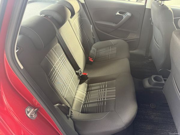 2015 Volkswagen Polo 1.2 Automatic,Petrol 386138241