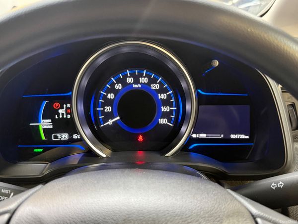 2017 Honda JAZZ/Fit 1.2 Hybrid Auto, 24K K.M 386139693