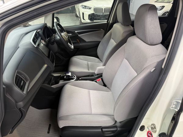 2017 Honda JAZZ/Fit 1.2 Hybrid Auto, 24K K.M 386139705