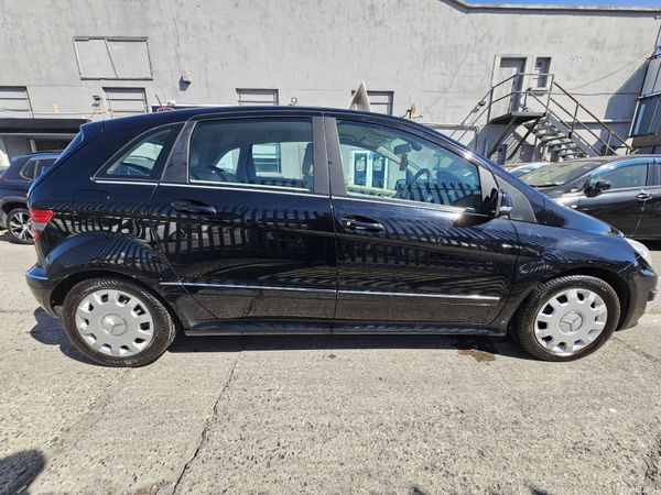 Mercedes-Benz B-Class 2012 (Good milage) 386261649