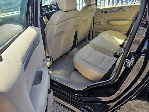 Mercedes-Benz B-Class 2012 (Good milage) 386261669