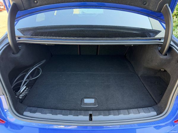 BMW 330e M Sport Pro Pack 386283025