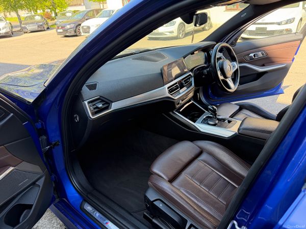 BMW 330e M Sport Pro Pack 386283919