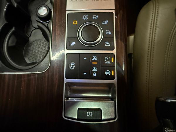 141 Land Rover Range Rover Vogue 3Ltr D 386284045