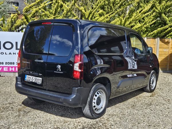 2023 PEUGEOT PARTNER 3 SEATS  WITH ONLY 32KLMS  A 386285071