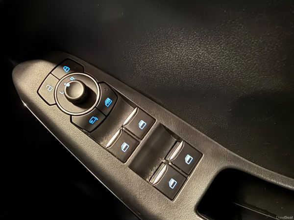 211 Ford Puma Titanium 1 Ltr MHEV ** V LOW KLMS ** 386292985