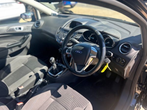 Ford Fiesta zetec 386352709